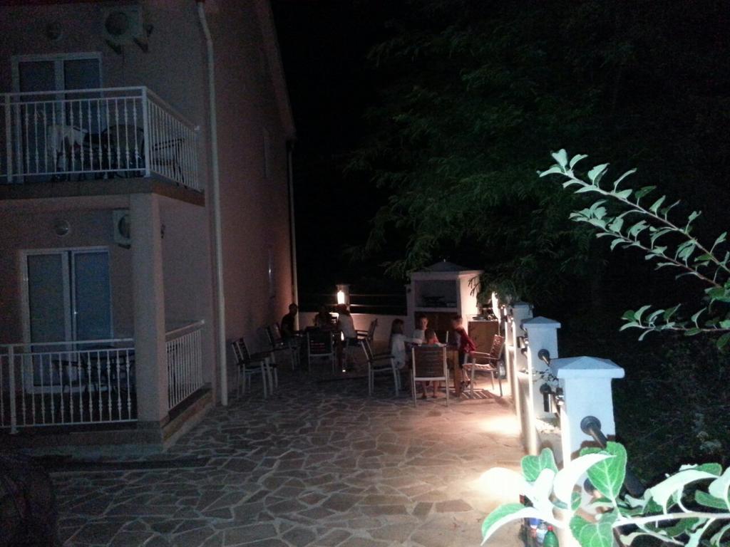 Apartments Lalevic دونجي مورينج المظهر الخارجي الصورة